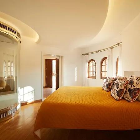 Carolina Villa